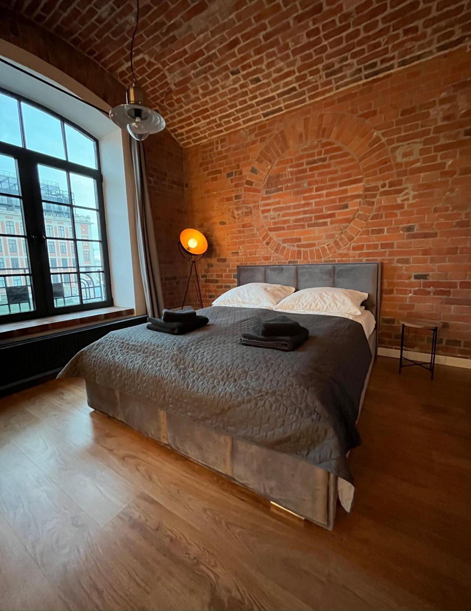 Loft Apartment By Letrent Zyrardow Bagian luar foto